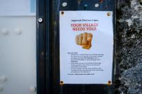 Many hands make lights work'. A call for help with Angarrack Christmas lights (Image: Greg Martin / Cornwall Live)